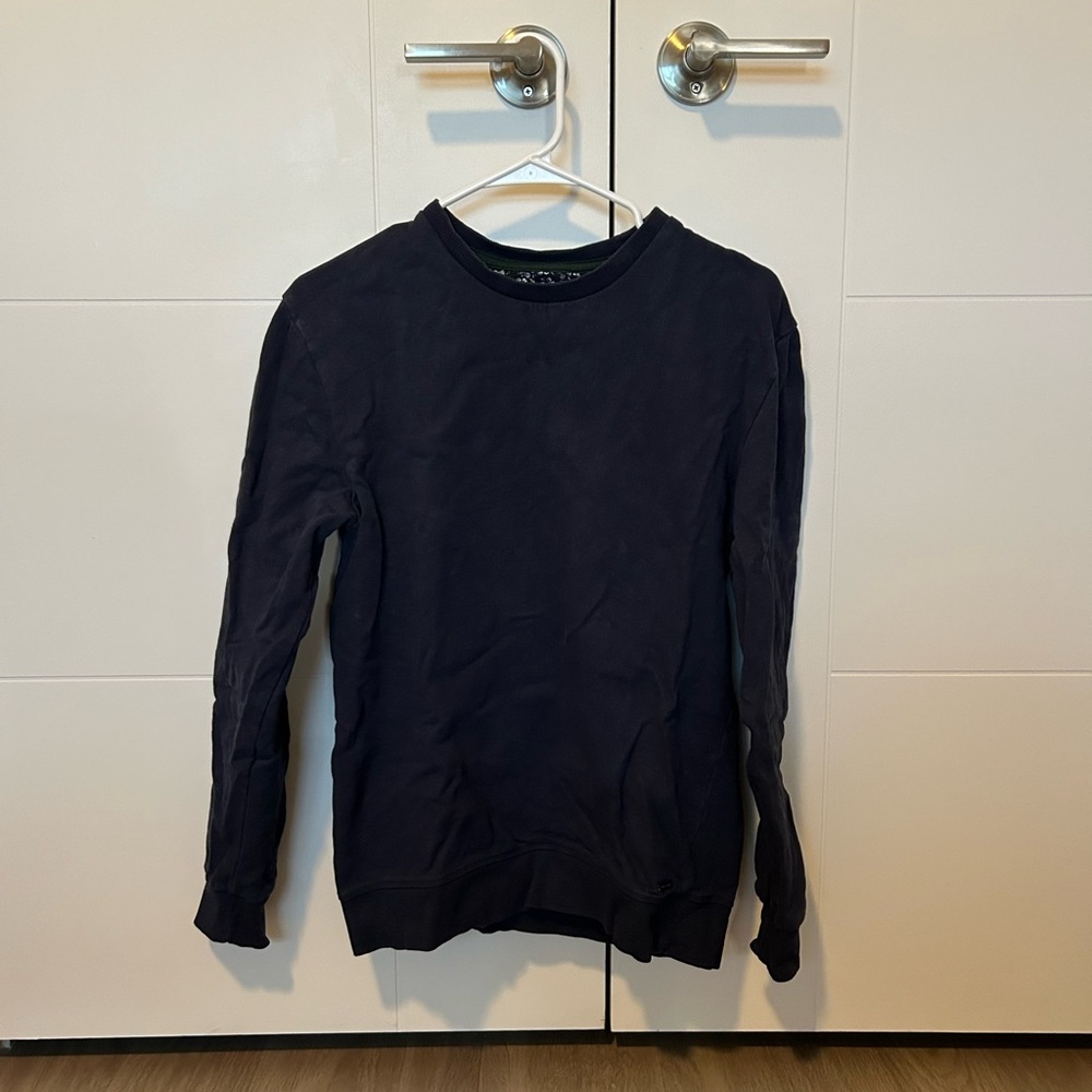 Crew Neck Navy Blue Men’s Sweatshirt